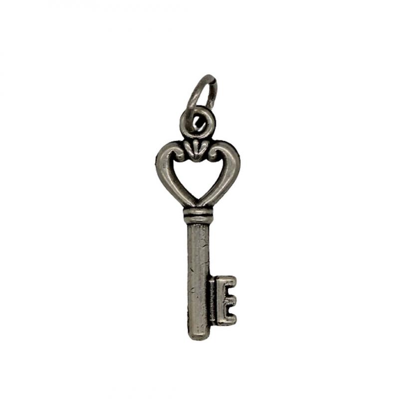 Chave Prateada com Coracao 2,5cm