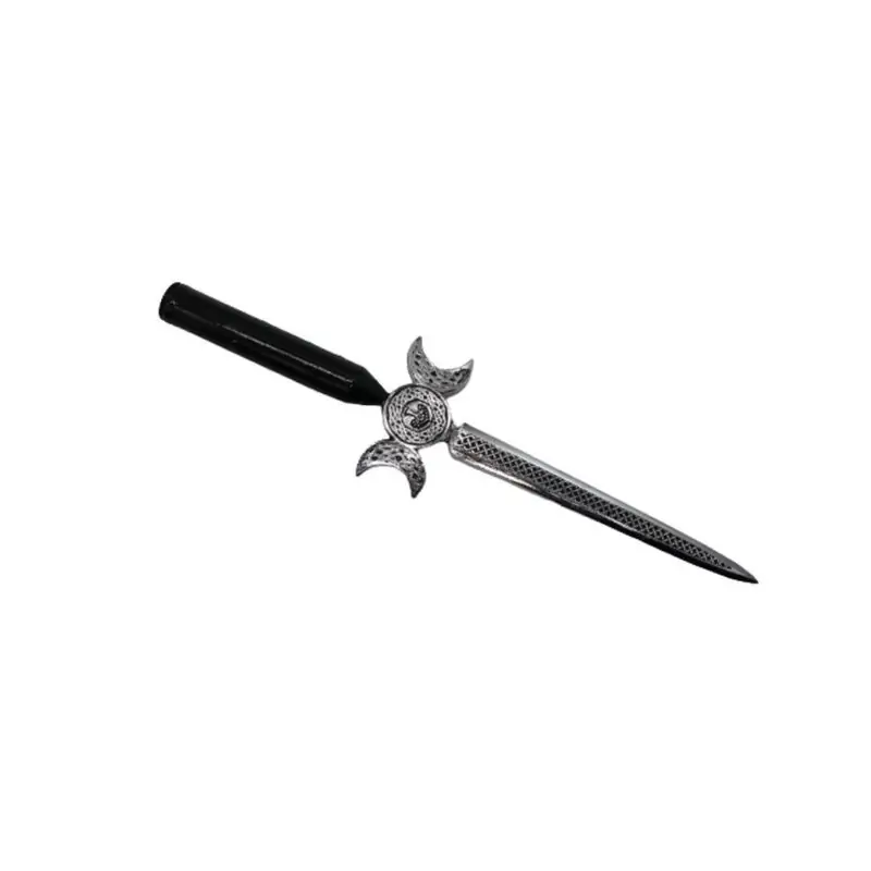 Athame Triluna